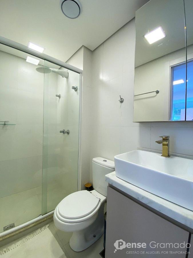 Apartamento 2 Suites - 650M Da Rua Coberta Gramado Exterior foto