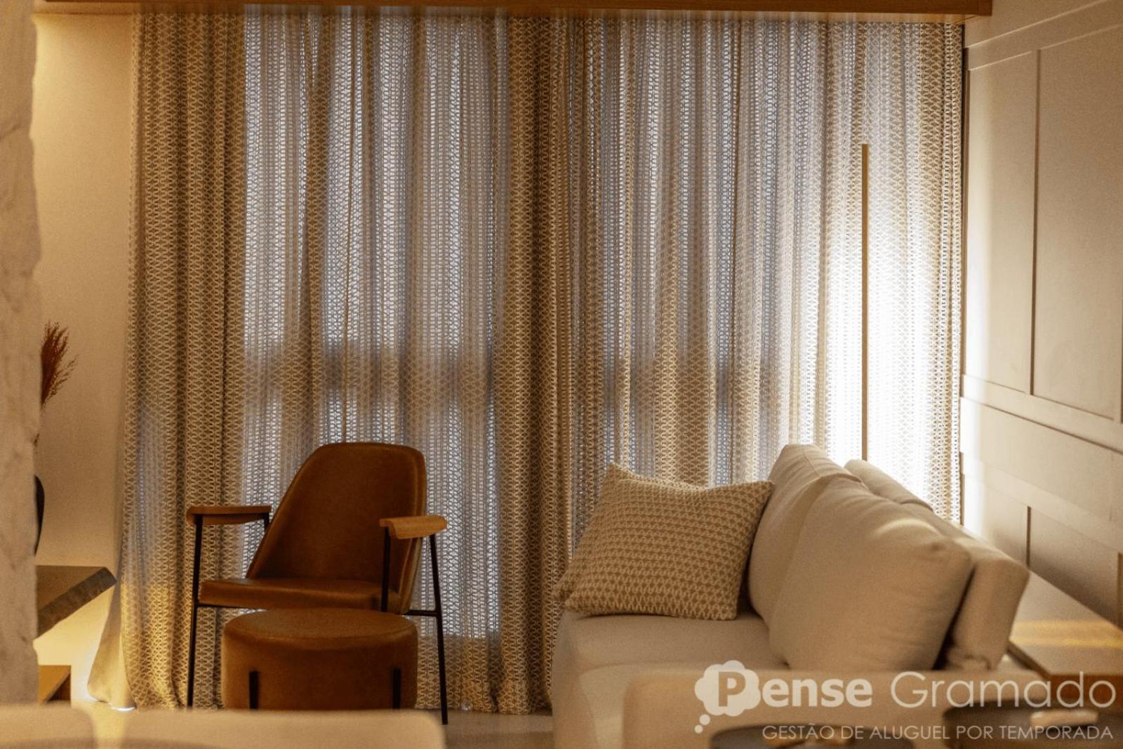 Apartamento 2 Suites - 650M Da Rua Coberta Gramado Exterior foto